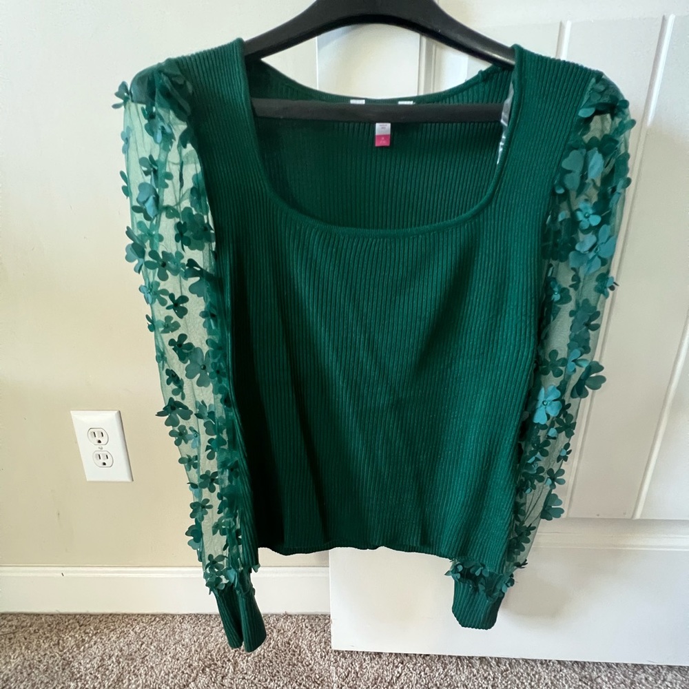 No Boundaries Juniors Square Neck Top with Long Puff Sleeves, Size M